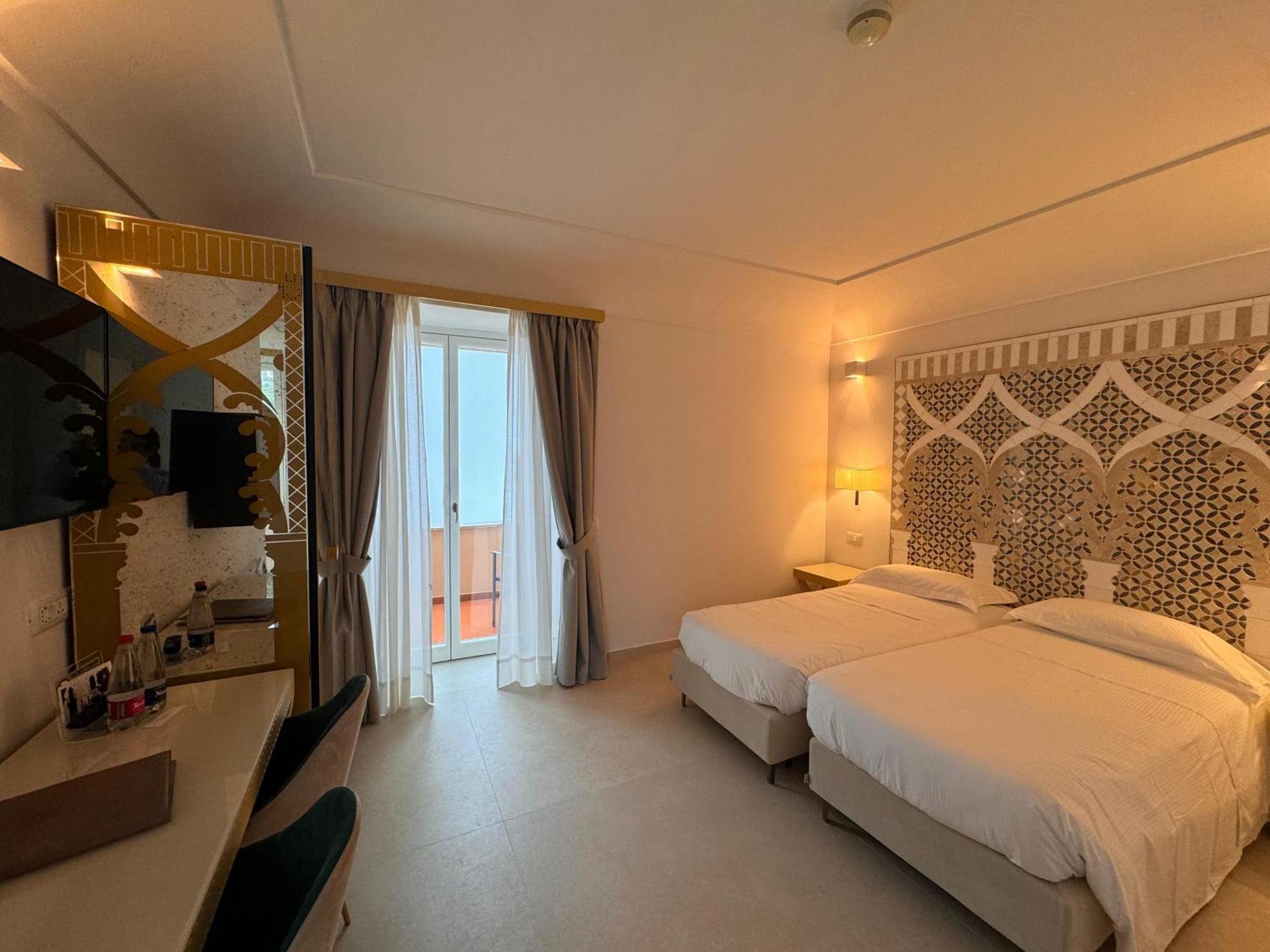 Hotel Rufolo Равелло Экстерьер фото