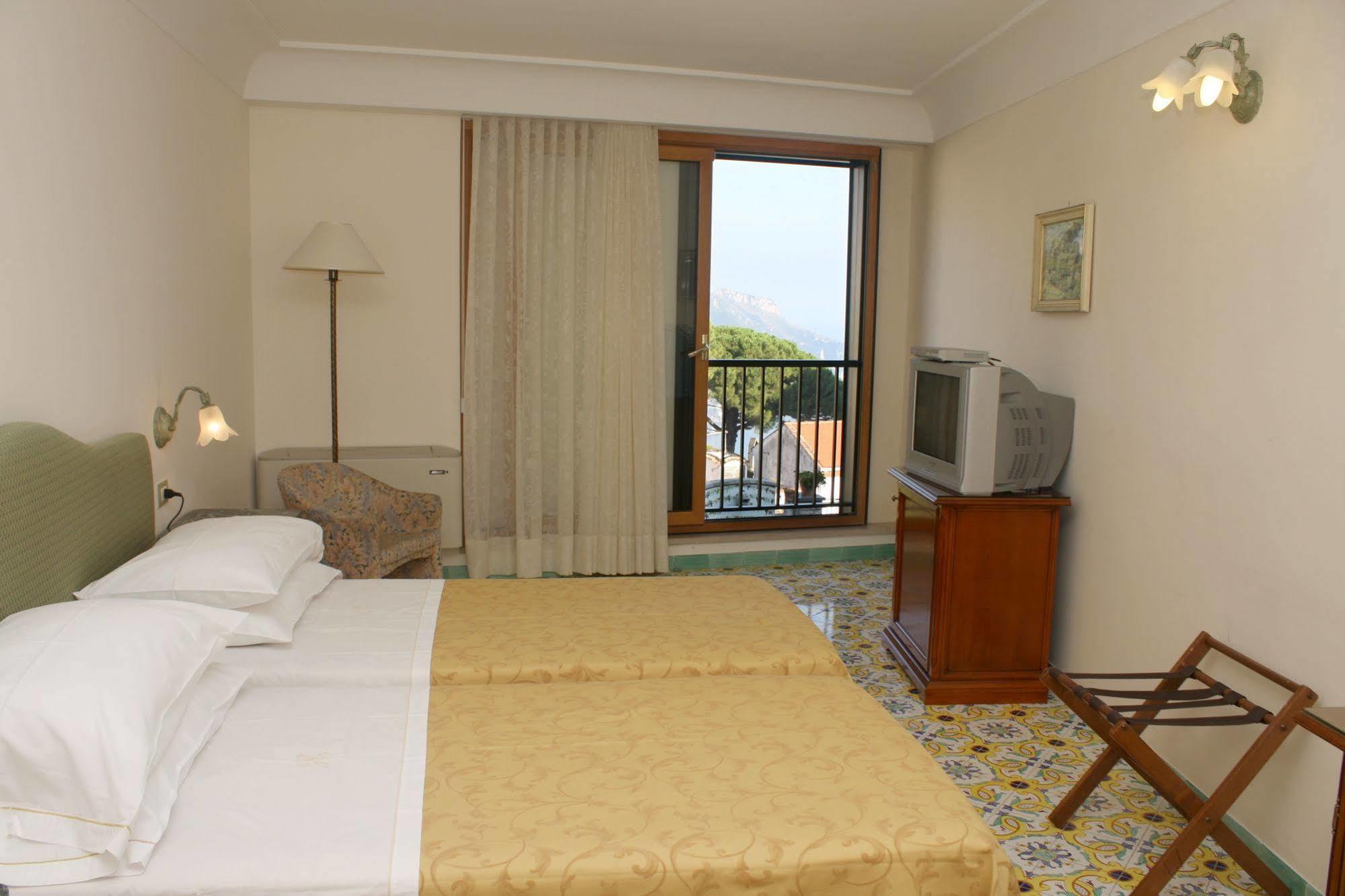 Hotel Rufolo Равелло Экстерьер фото